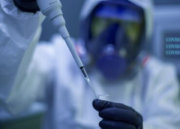 Prof. UM w Poznaniu: “Jeśli chcemy uniknąć pandemii, ochrona środowiska nie powinna być traktowana jak truizm”
