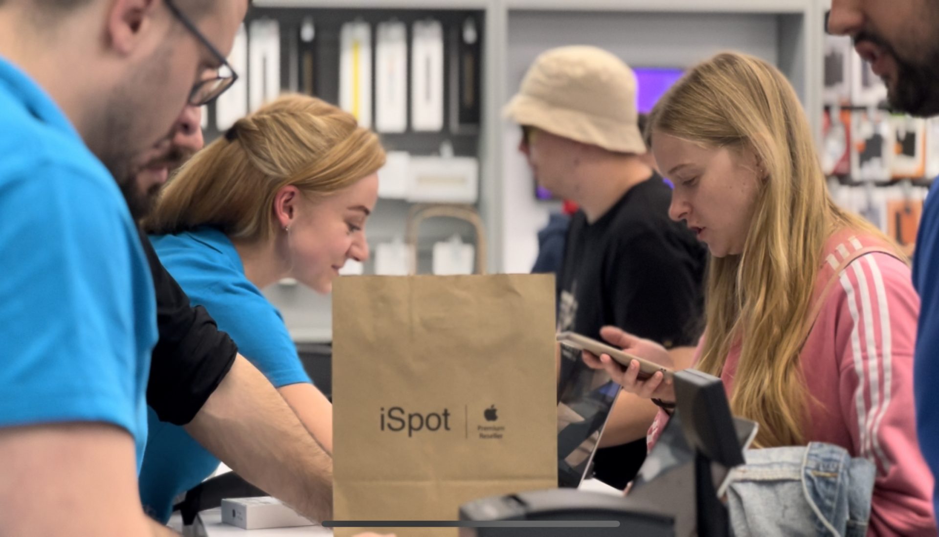 Salon iSpot Apple Premium Reseller otwiera drzwi w Galerii MM w Poznaniu z niepowtarzalnymi ofertami