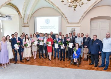 Poznań nagrodził młodych badaczy stypendiami