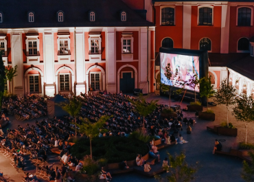 Nie będzie dziś pokazu kina plenerowego Na Wolnym. Miasto chce oddać hołd zmarłym strażakom