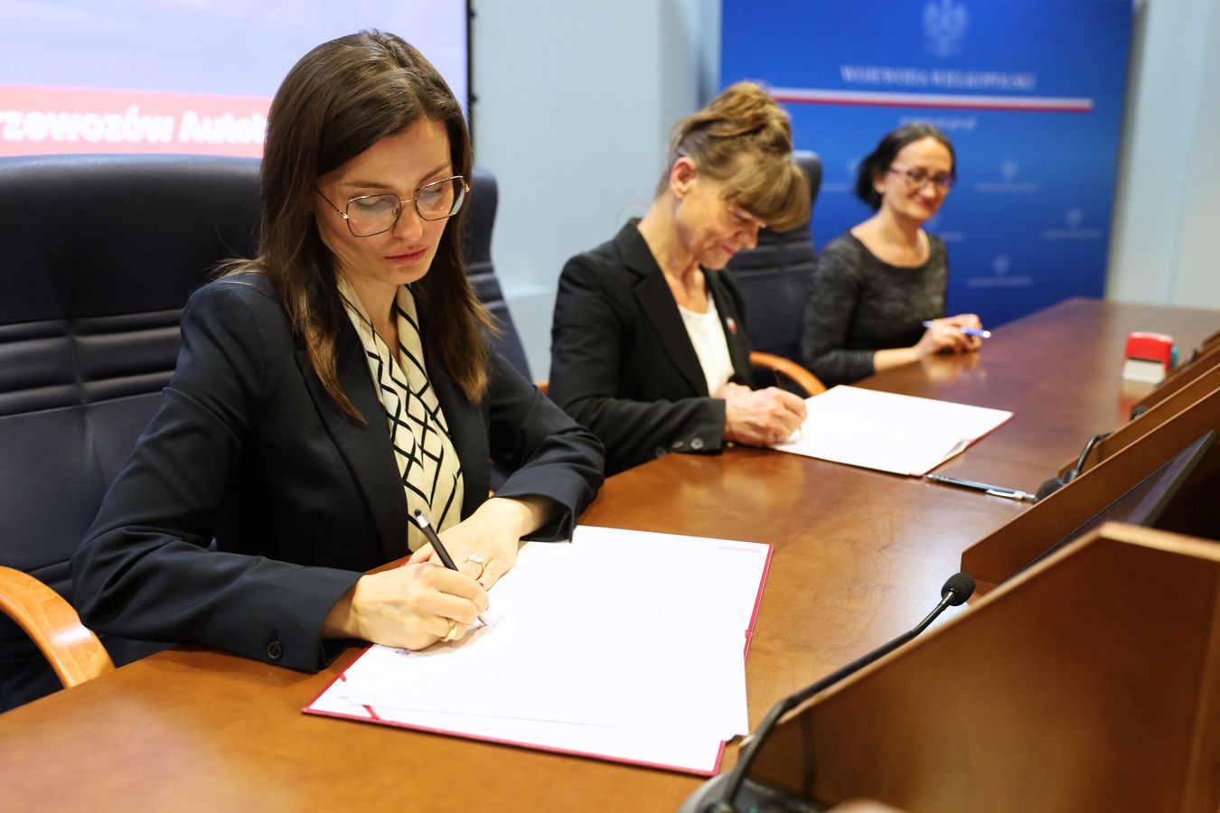 Ponad 43 mln zł na nowe połączenia autobusowe. Wielkopolska wzmacnia walkę z wykluczeniem komunikacyjnym